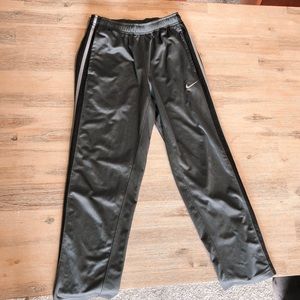 Nike athletic pants▪️